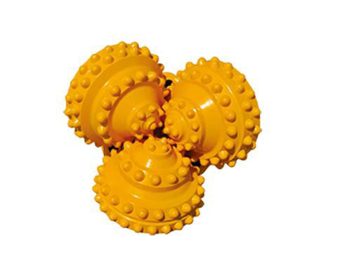 Pedazos de rodillo tricónicos mineros IADC 645 100 trépanos de sondeo de roca de la RPM